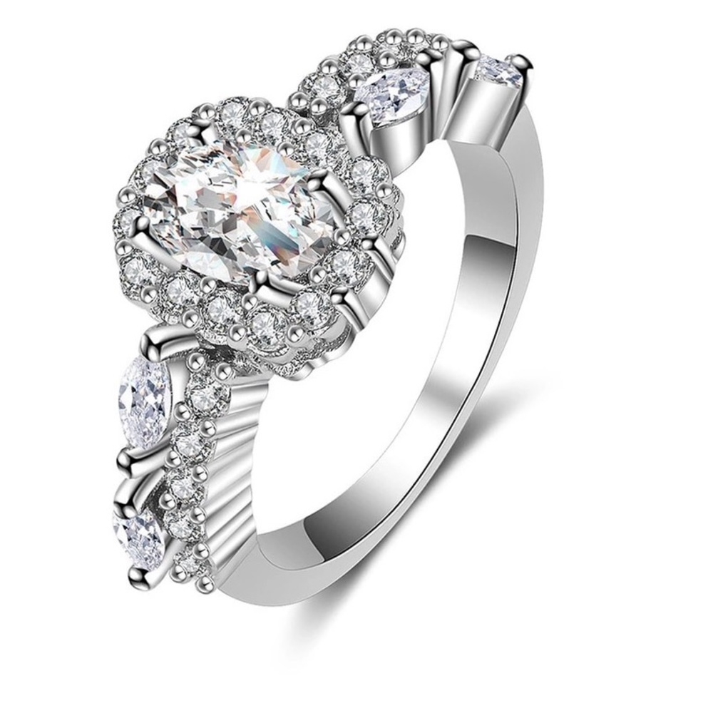 Luxury 2ct Oval Cut AAA Cubic Zircon Ring